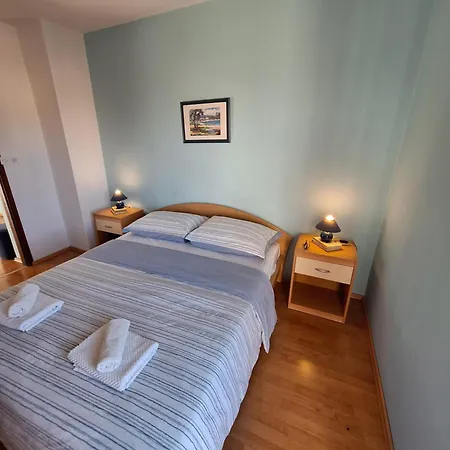 Vukovic Apartman Punat
